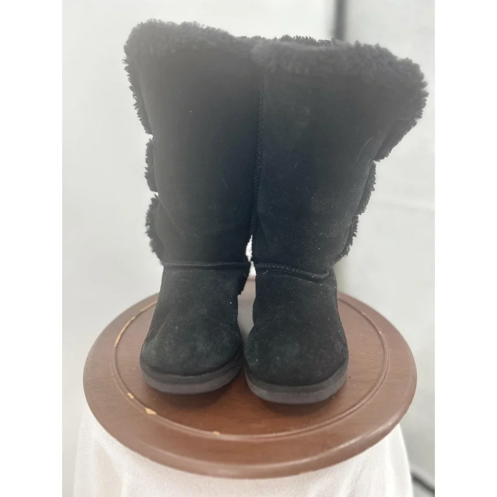 Winter Boots Size 7 Black Faux Fur Lined Suede Toggle Mid Calf Snow Warm